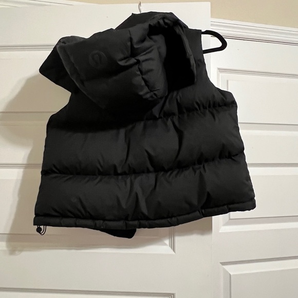 Lululemon Wunder Puff Cropped Vest-size 2 - Picture 4 of 4